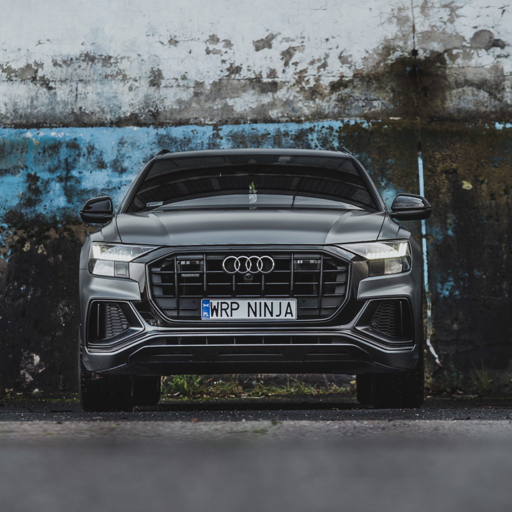 Oklejanie samochodów - Audi SQ8