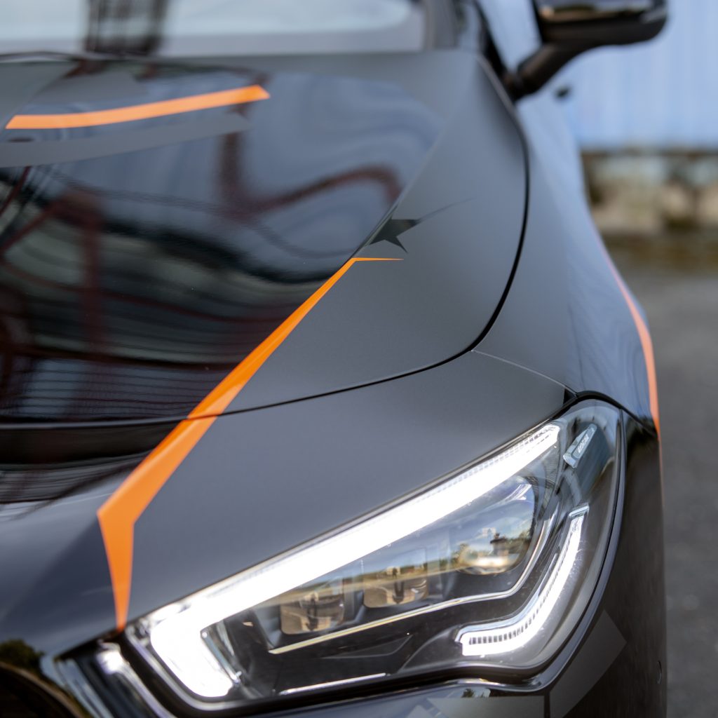 Oklejanie samochodów - Mercedes-Benz CLA 250 - Orange Edition