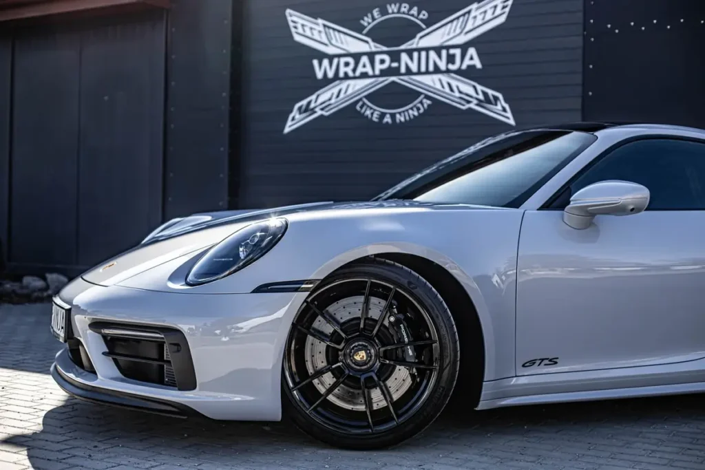 Porsche 911 Carrera4 GTS