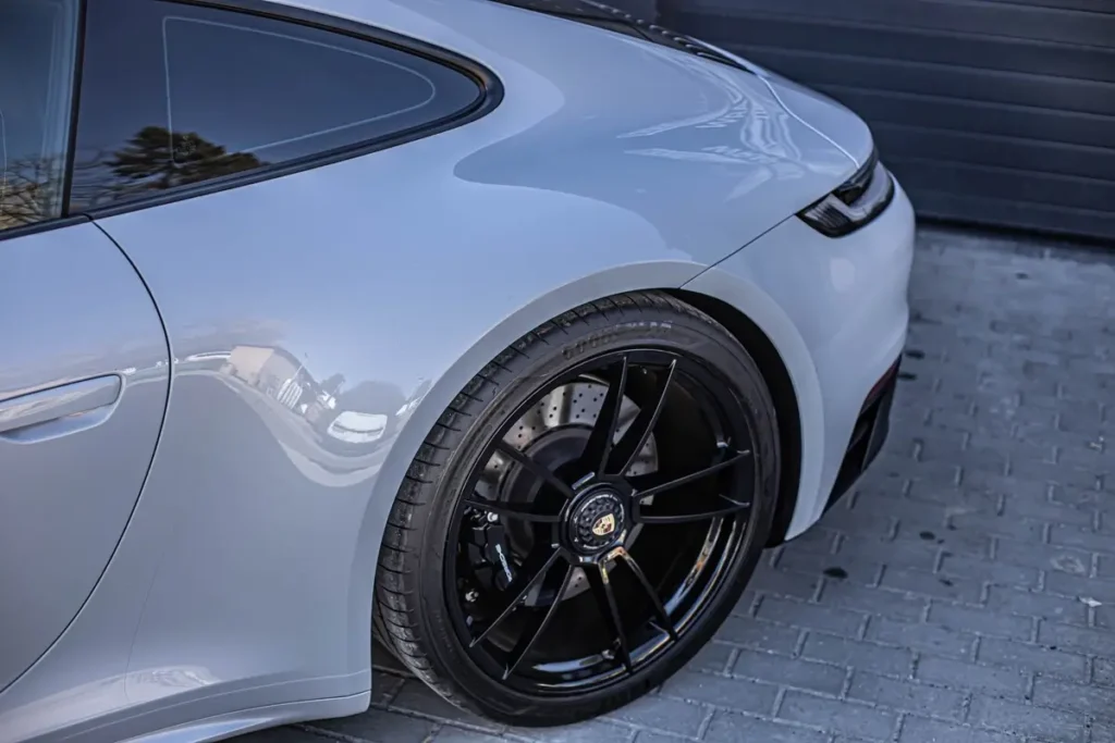Porsche 911 Carrera4 GTS
