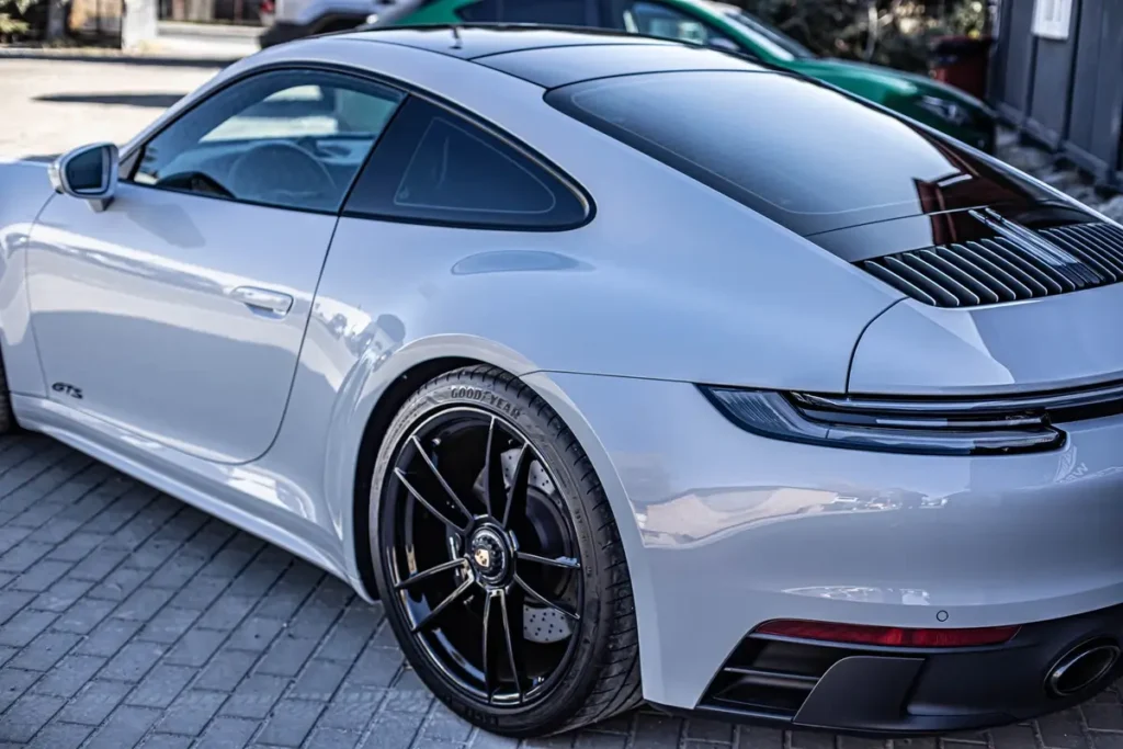Porsche 911 Carrera4 GTS