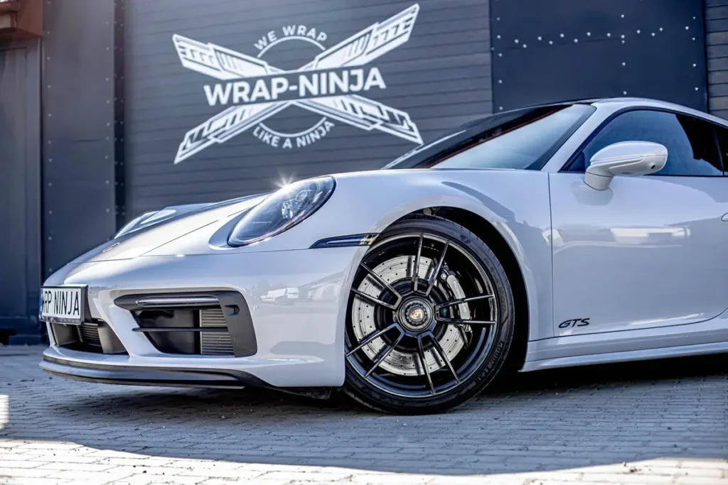 Porsche 911 Carrera4 GTS